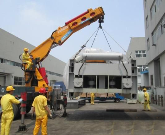 歲月見證，老兵的榮耀——精湛設備搬運與吊裝，彰顯堅韌精神。